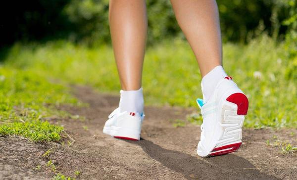 提醒：正在养生的人，这5个不正确的养生行为，请赶紧改正