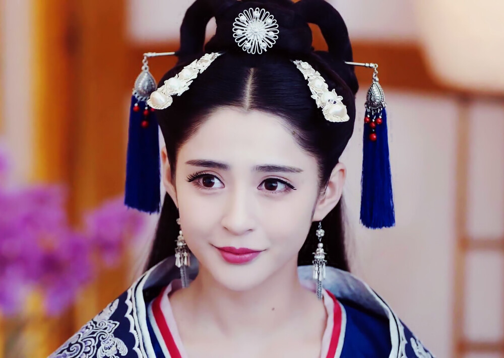 拥有"铜铃大眼"的女星,我只服这8位,杏眼桃腮,美得楚楚动人