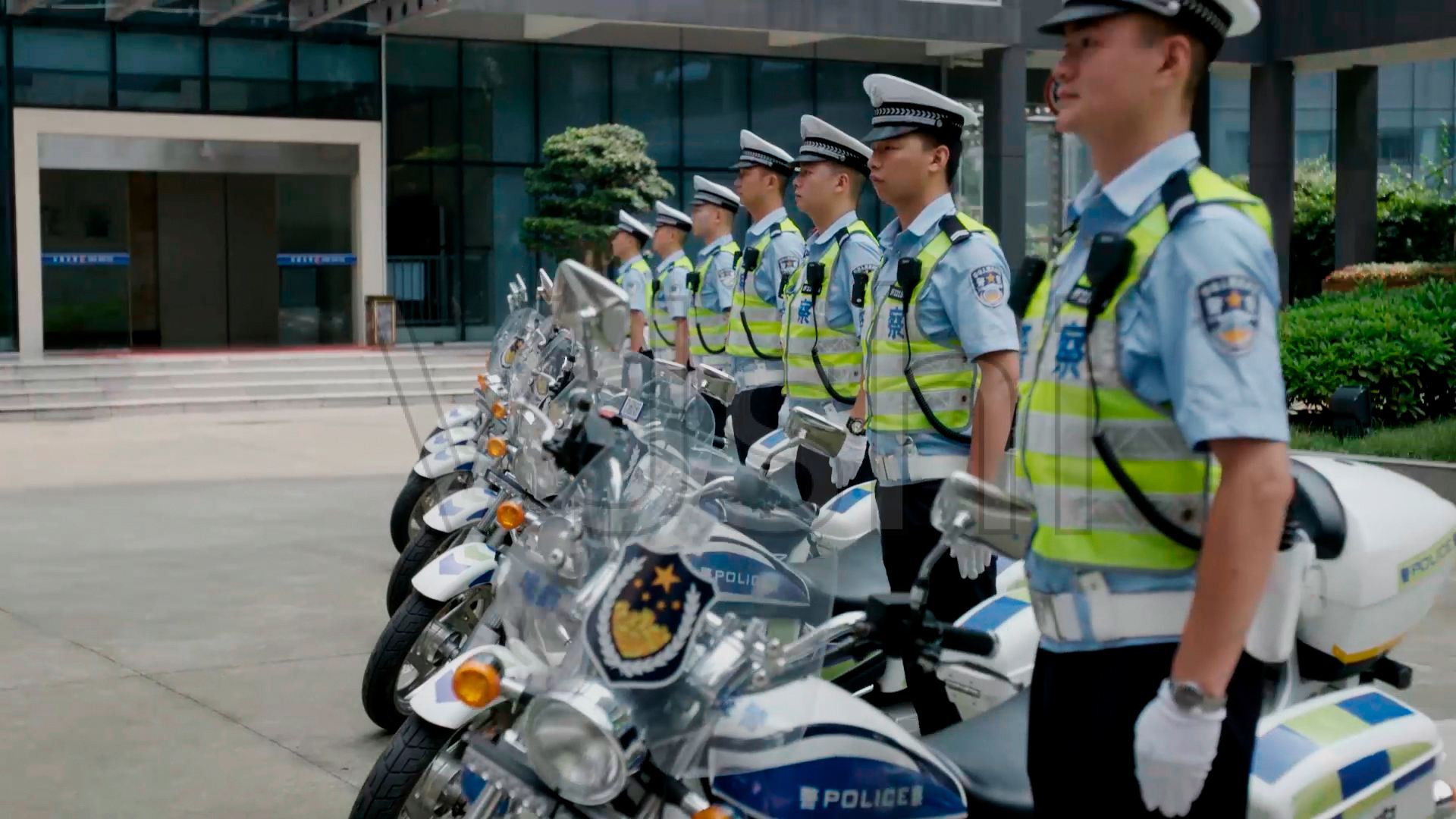 4月1日驾照扣分新规定：高速140不扣分罚款，驾驶证最高能扣18分