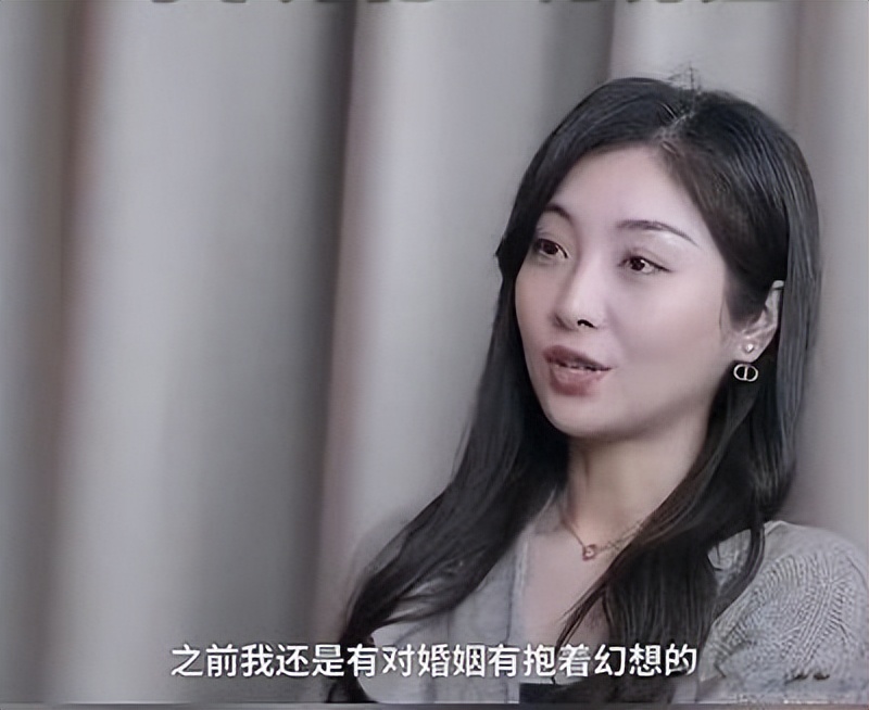 山东女孩李雪珂，24岁年入千万，29岁未婚生仨混血儿：一切靠自己