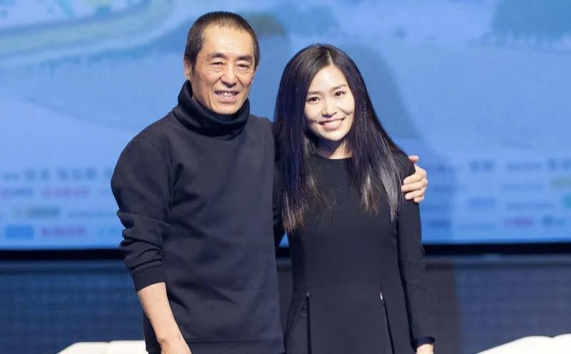 父亲是歪瓜裂枣，女儿却貌美如花？这10位星二代的长相好奇妙