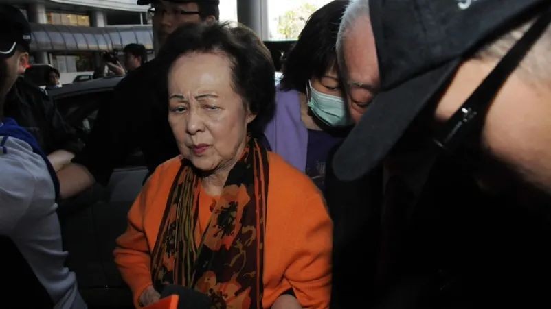 人前是巨星，人后是保姆？这6位明星，不被婆婆认可