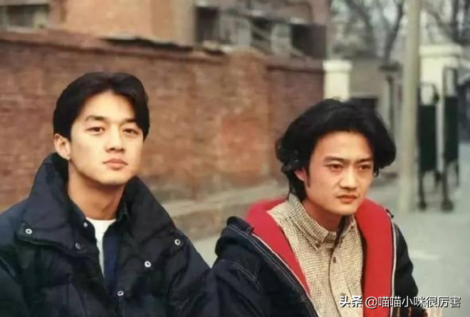 怪不得李亚鹏会娶小19岁的妻子，看了他历届的女友，就全明白了