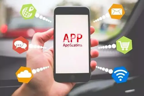 为什么银行工作人员帮你开通手机银行时这么热情？原因是什么？