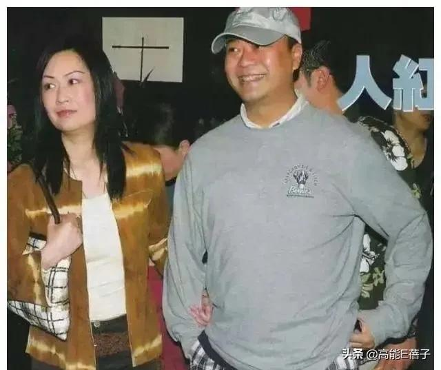 为了摘掉“软饭王”的帽子,欧阳震华究竟有多拼?