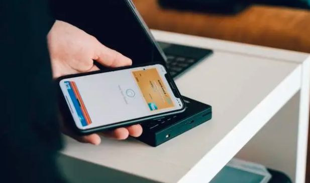 互联网的尽头是贷款，即便是苹果也不例外