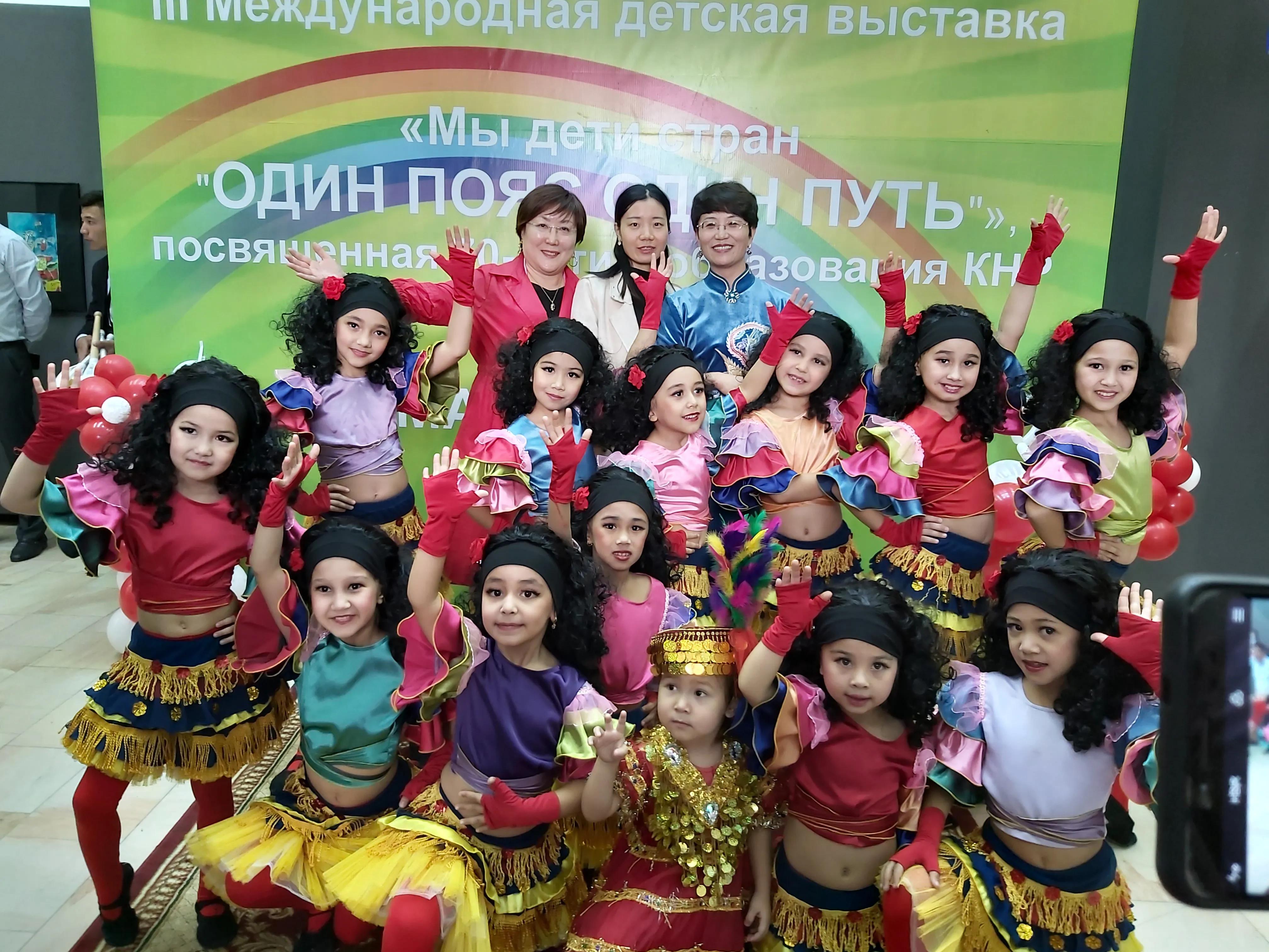 新疆亚欧国际“爱心光明行”：让四千多名白内障患者重见光明