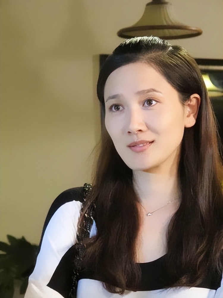 演员潘雨辰，失败的婚姻让我终身难忘，和女儿相依为命很幸福