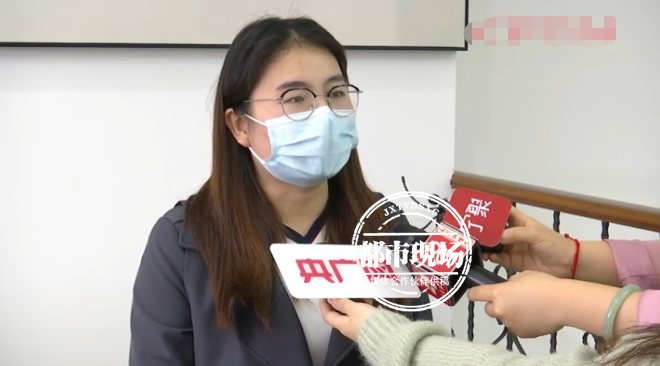 女子深夜被抢劫,