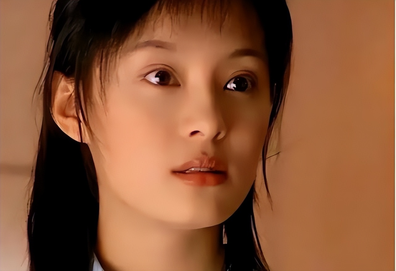 孙俪资助他4年，却当起“白眼狼”，向海清走到今天怪不了别人