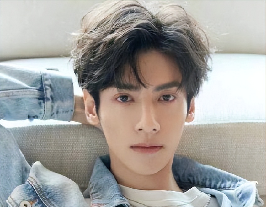 剑眉星目，风度翩翩，这10位男明星的长相，击中了国人审美