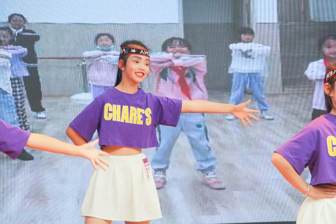 花田花绽，阅读悦心｜双流区黄甲小学举行读书节之阅读表演赛