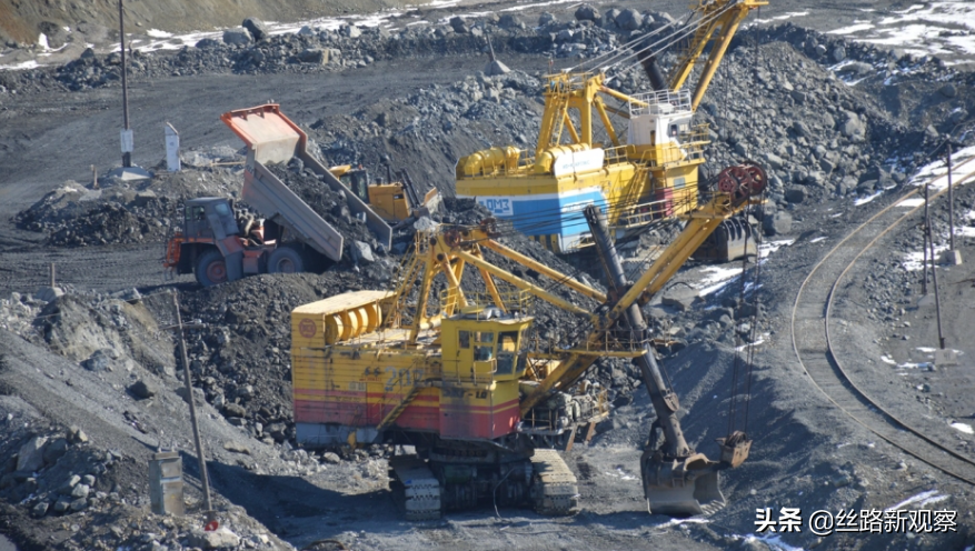 又是“制裁”惹的祸 哈萨克斯坦暂停对俄罗斯钢铁厂的矿石供应