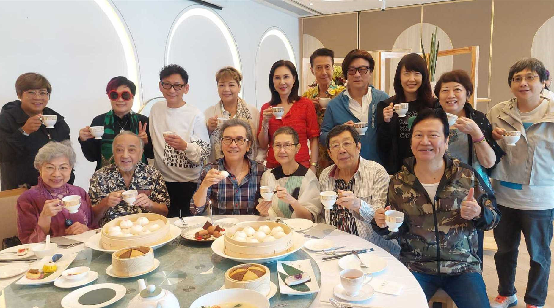 姜大卫生日众星云集，“欧阳克”罕露面，改当中医免费帮贫苦老人