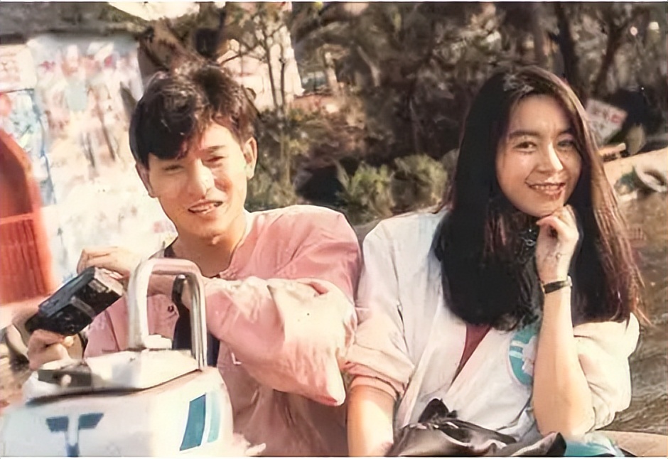 刘德华：一路坎坷到今天，与妻子雪藏爱情24年