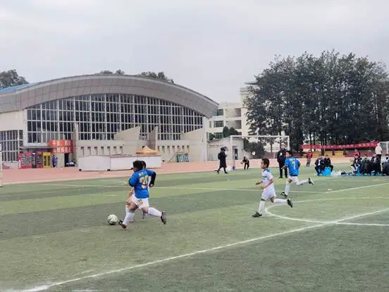 西昌市第一小学参加2021凉山州校园足球联赛喜获佳绩