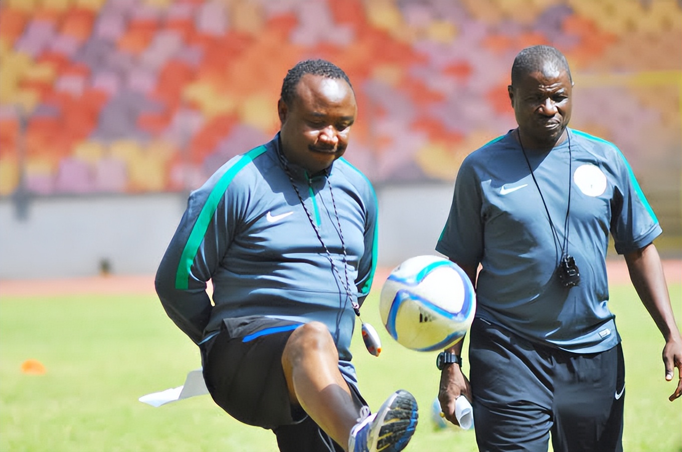 退役后的巴班吉达曾经辅佐时任尼日利亚国家队主教练的前国家队和