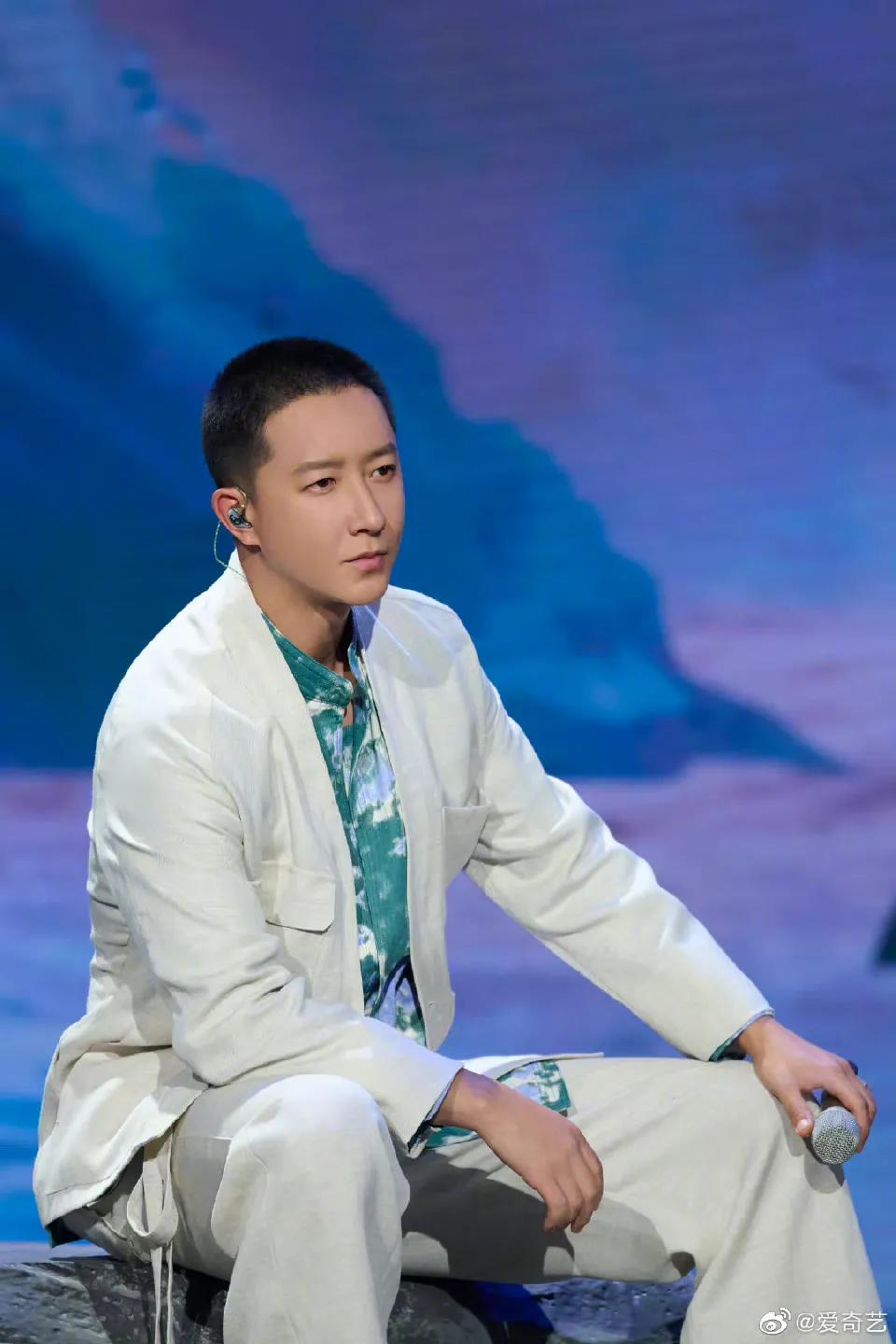 6.7图:刘亦菲 杨幂 周也 任敏 迪丽热巴 陈飞宇 韩庚 杨蓉 檀健次
任嘉伦