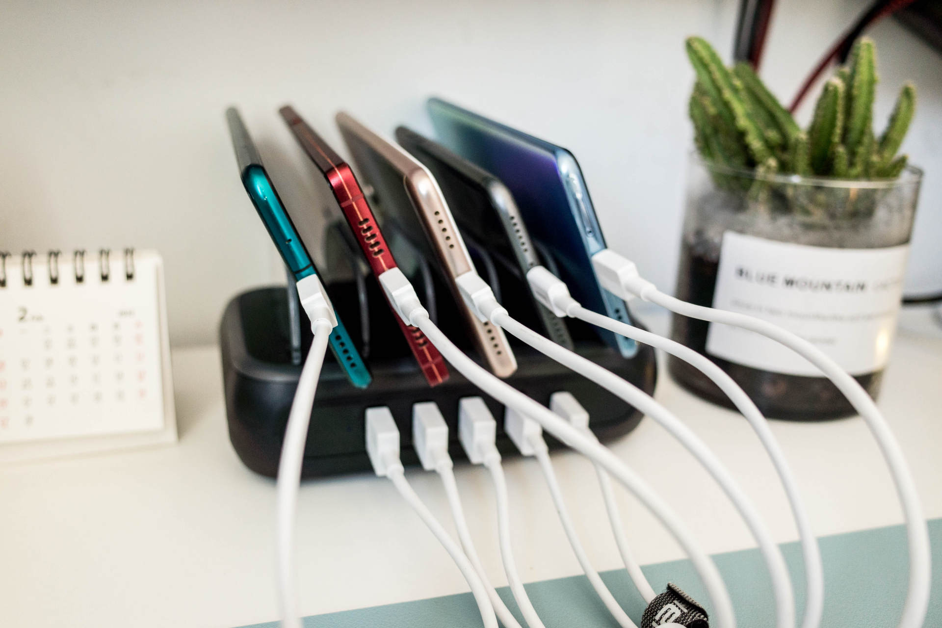 解决多设备充电难题：Orico充电器巴士