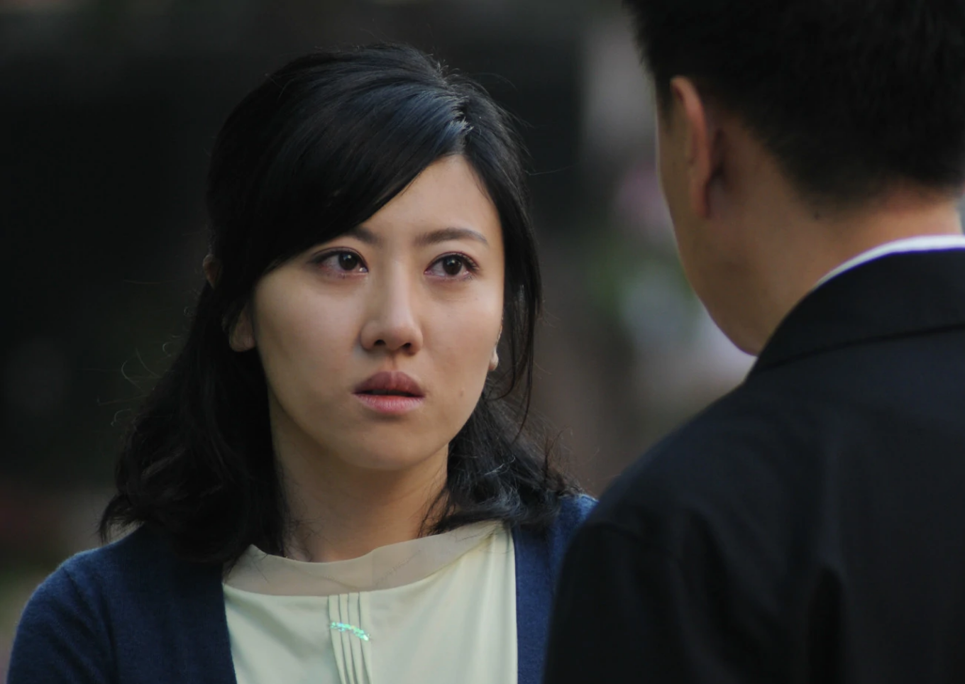 “宋丹丹儿媳”王博谷：嫁小7岁巴图连生两子，和婆婆相处成姐妹