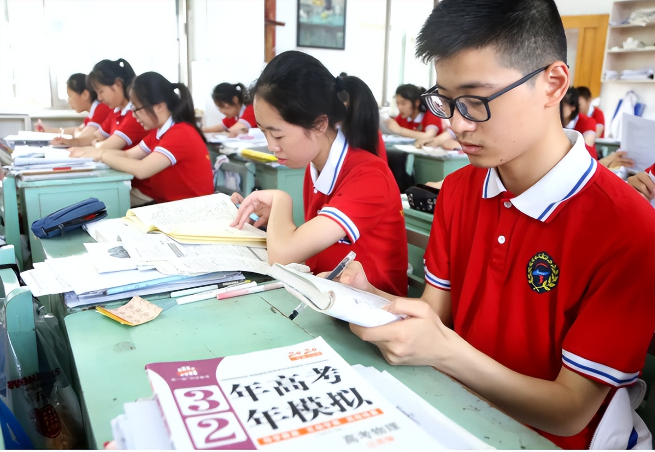 如果高考“统一试卷”的话，哪个省是最开心的呢？网友口径一致