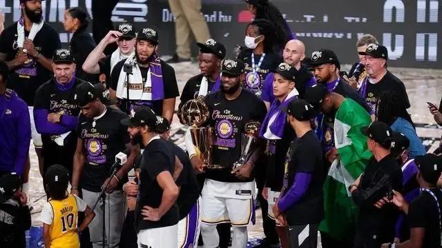 nba的个人记录有哪些(近20年NBA历届总冠军一览，热火、湖人平分秋色，勇士独占鳌头)