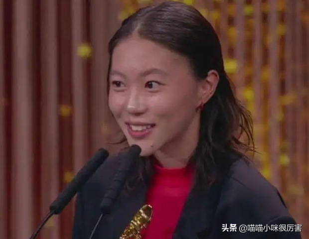 怪不得李亚鹏会娶小19岁的妻子，看了他历届的女友，就全明白了