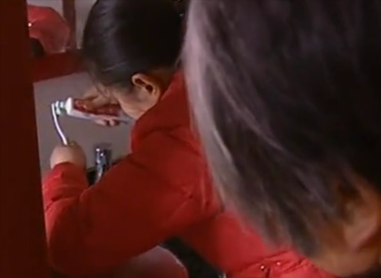 04年，成都男子携妻遭车祸致妻子2级伤残，6年向法院提出8次离婚