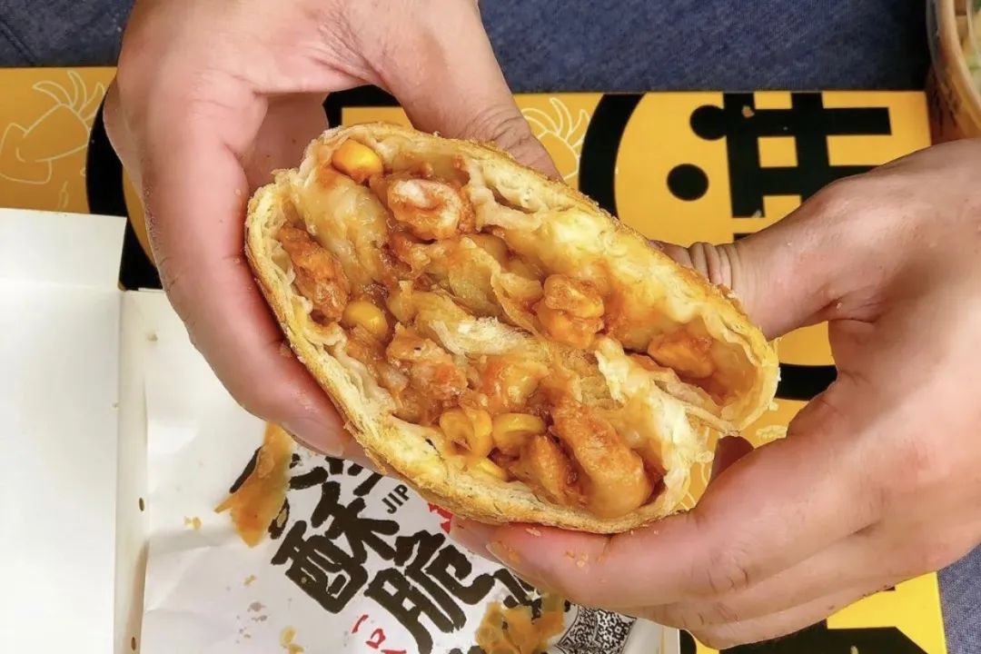 一探究竟！走出国门的吉品合酥脆烤饼