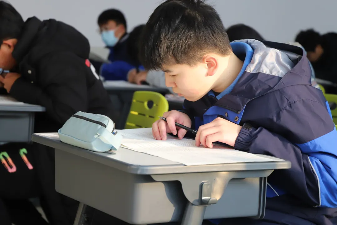 策马扬鞭，只争朝夕 | 恒德学子迎来期末考试