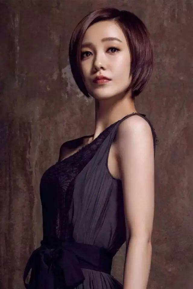 明星换发型像换头?林心如剪狗啃刘海变年轻,赵丽颖烫头撞脸景甜