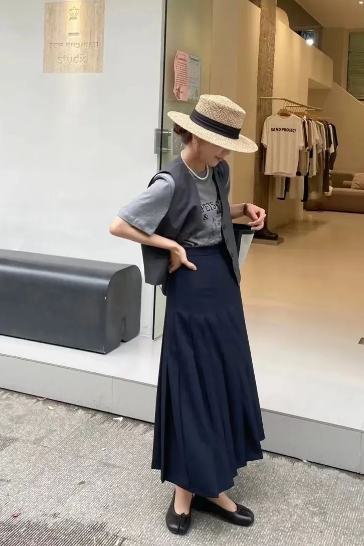 次次艳压00后小花，35岁的杨幂心机在哪儿？