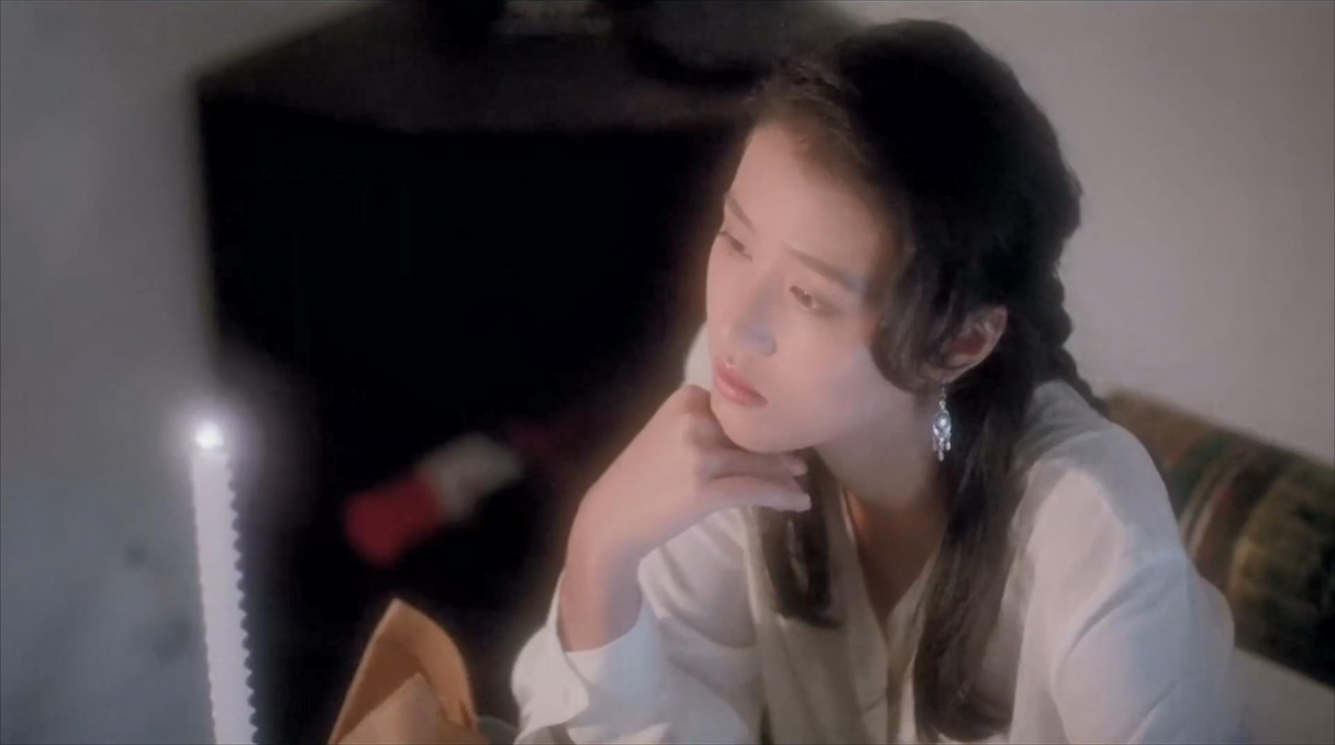 任达华翁虹电影(1993年，周海媚和任达华上演大尺度对手戏，影片惊悚成童年阴影)