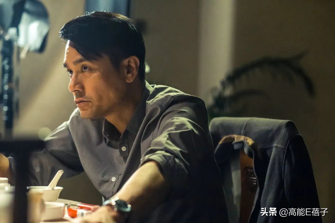 林家栋吴镇宇大热倒灶！85岁谢贤首夺金像奖最佳男主角奖