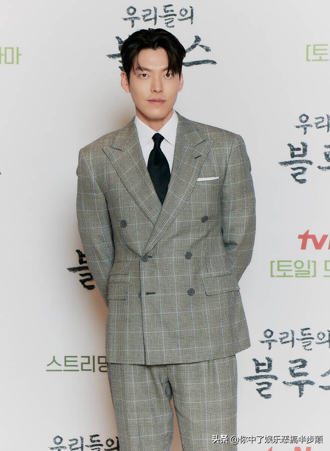 韩国男演员金宇彬终于携作品回归啦!
