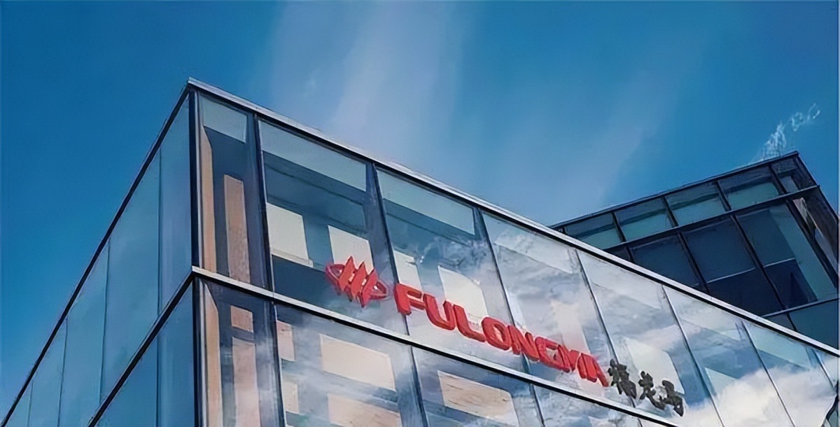 福龙马发力智能环卫机器人领域