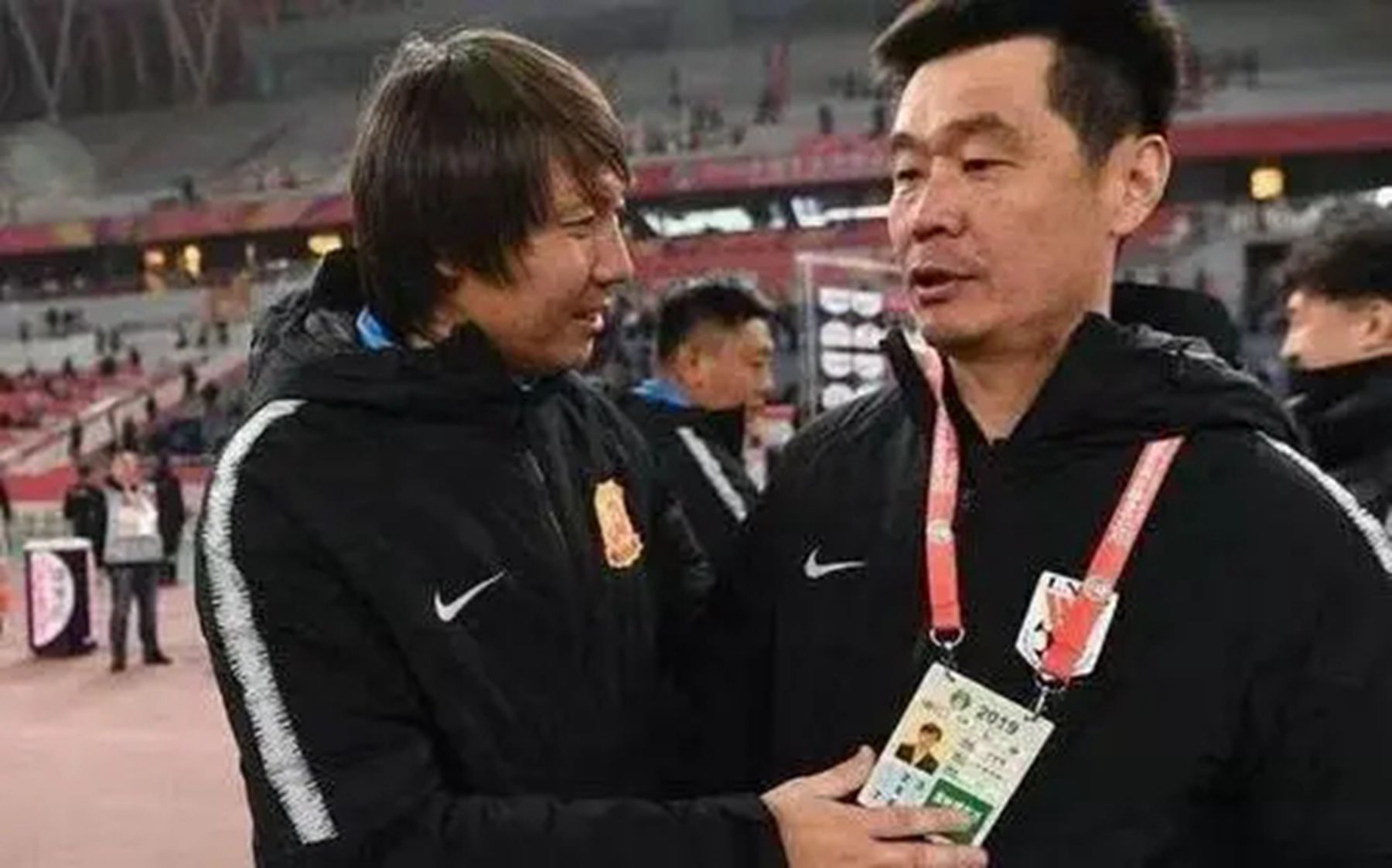 上午11点！李铁大瓜再被曝光，涉嫌利益置换，国足帅位成摇钱树？