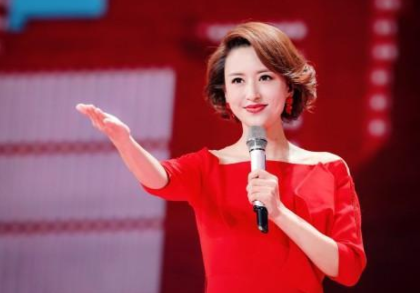 论“最美”主持只服这8位，气质脱俗、走路带风，谢娜等人算了吧
