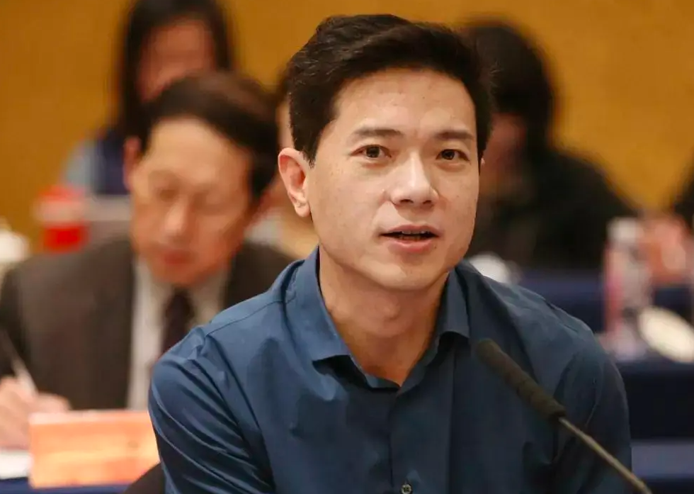 比尔盖茨预测：智能手机或将淘汰！谁将会是下一个主角？