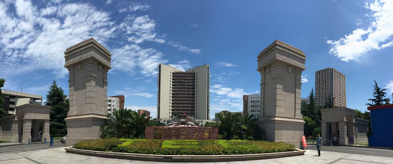 四川这些大学，入选为国内百强高校，川大排名进入前15名