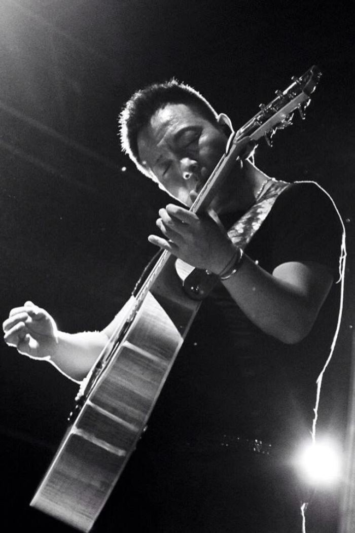 “辞职会长”许巍：曾患抑郁症数次自杀，却治愈无数抑郁症患者