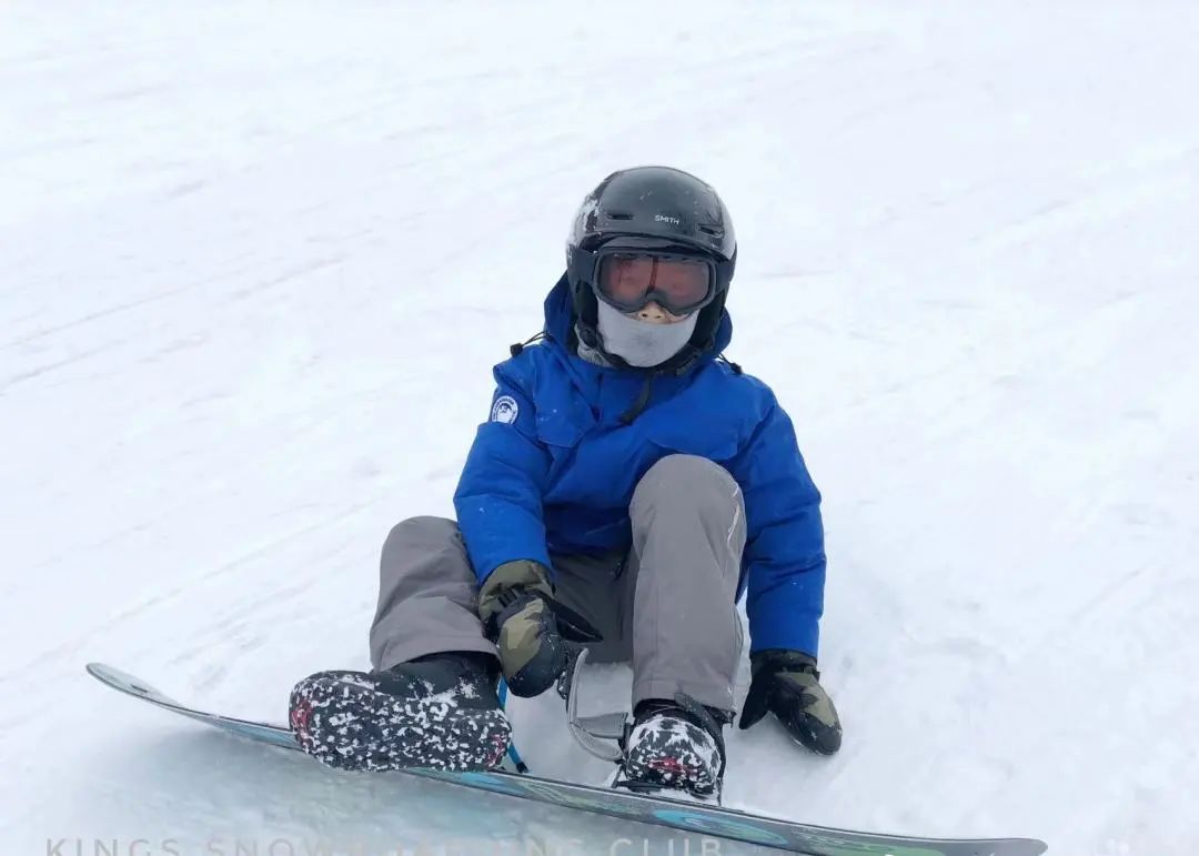 置办一套滑雪装备要上万？国潮品牌真香
