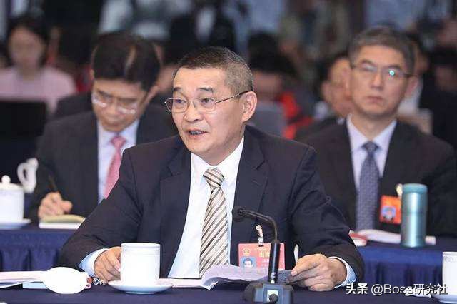 广东云浮“十大富豪”，人均身价32.3亿，温鹏程身价暴跌60亿