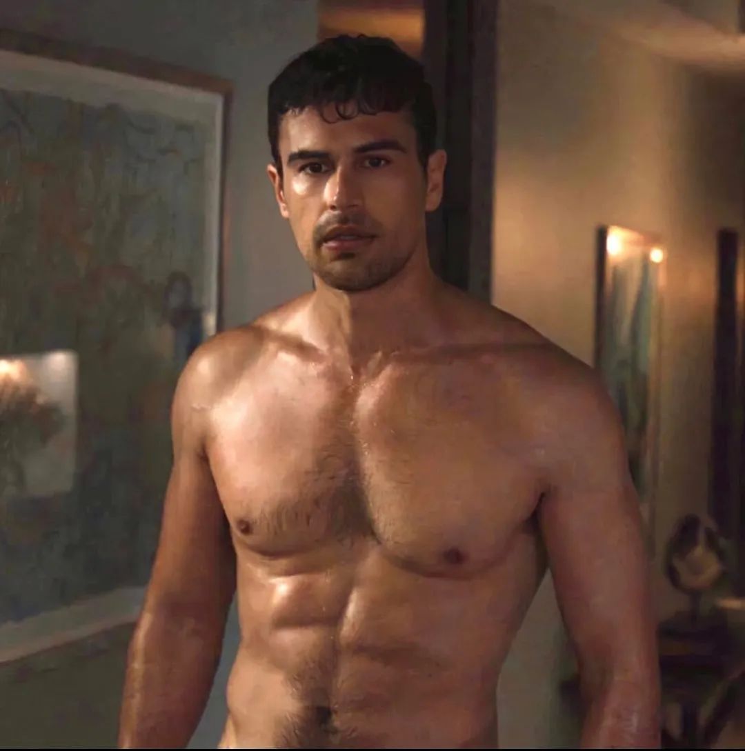 事业下滑八年后再次出发，没想到新剧却被砍了