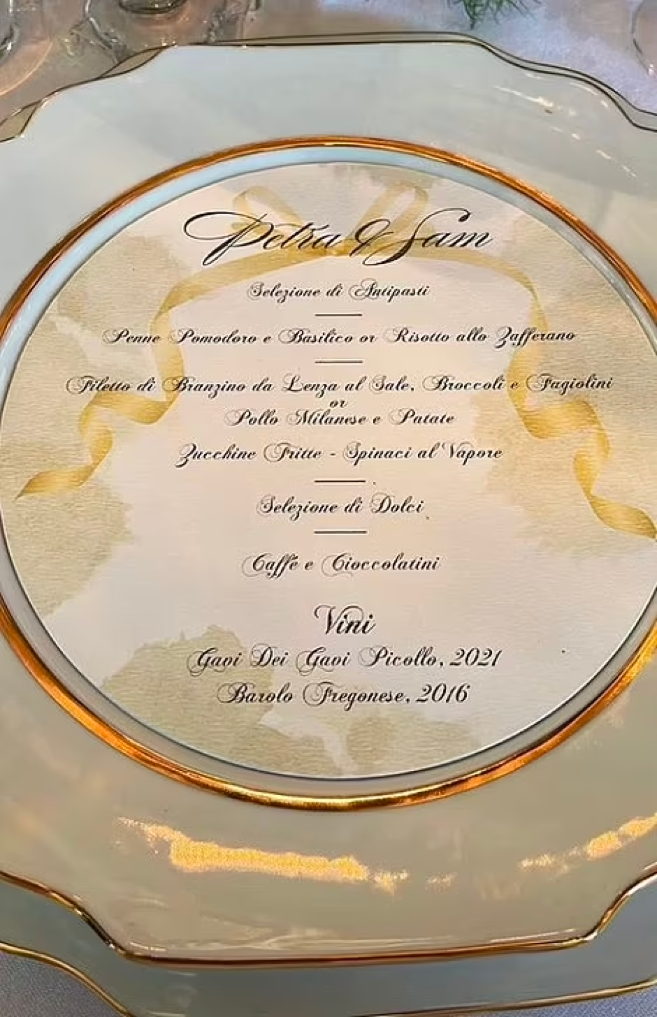 甩掉家暴老公，她带着十几亿身家嫁平民了