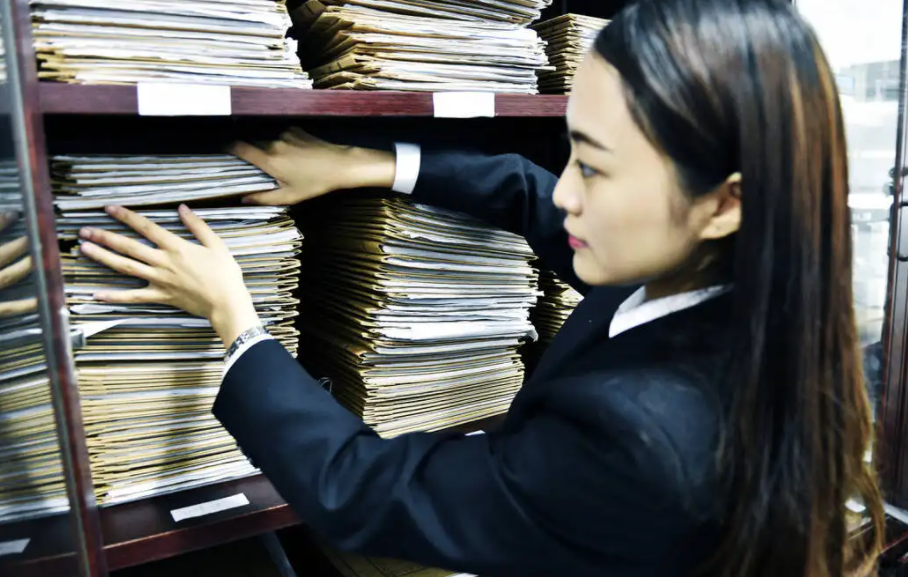 机关单位大量扩招“合同工”，门槛低但待遇佳，往届生可不容错过