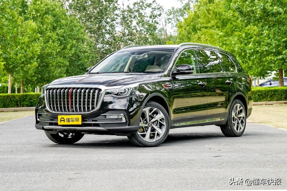定位中大型SUV，3.0T车型配空气悬架，2022款红旗HS7选购建议