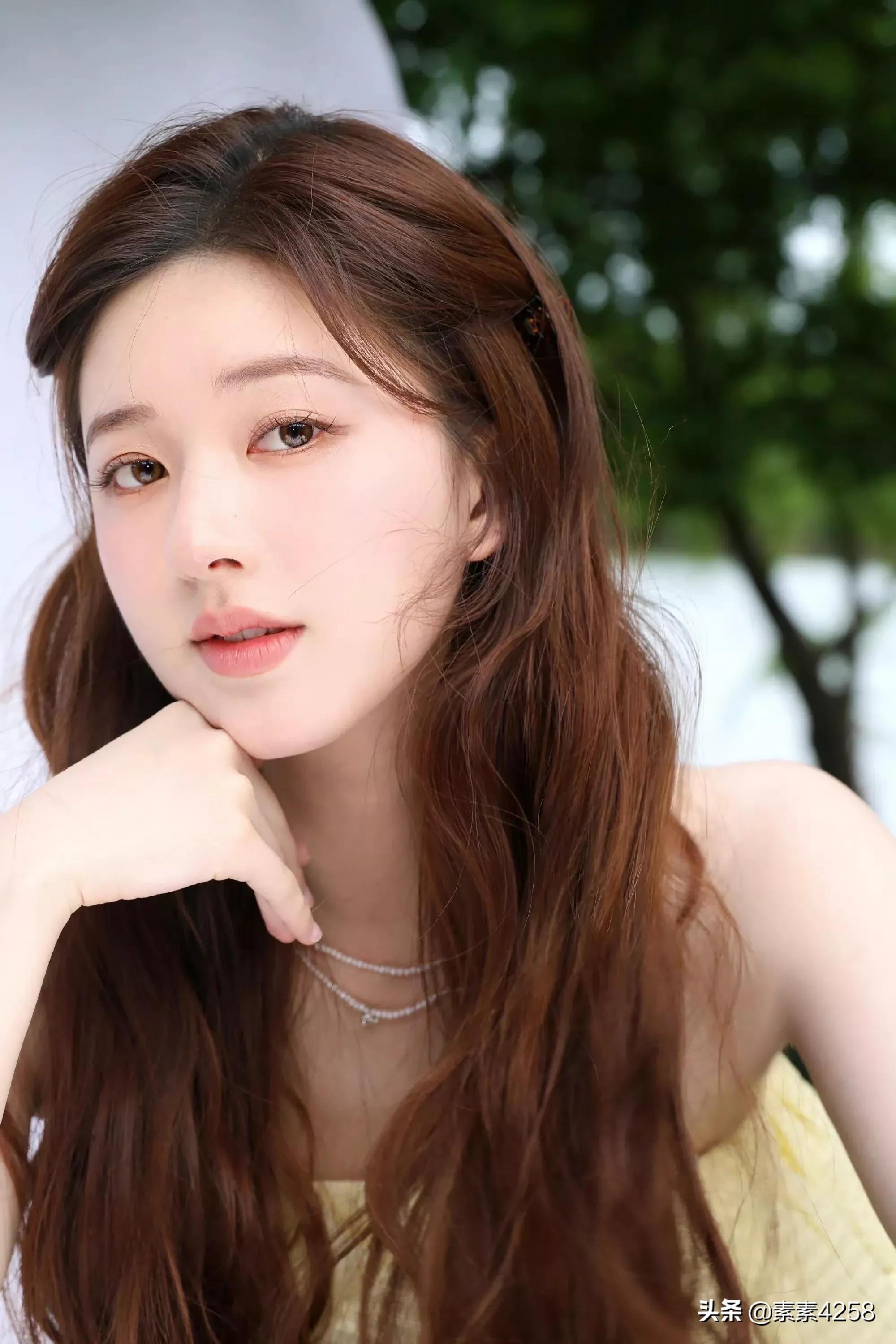 中国内地演员赵露思