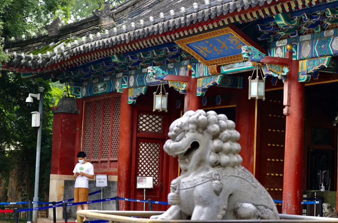 全国985高校共计39所，可以分为5个档次，最后一档处境“尴尬”