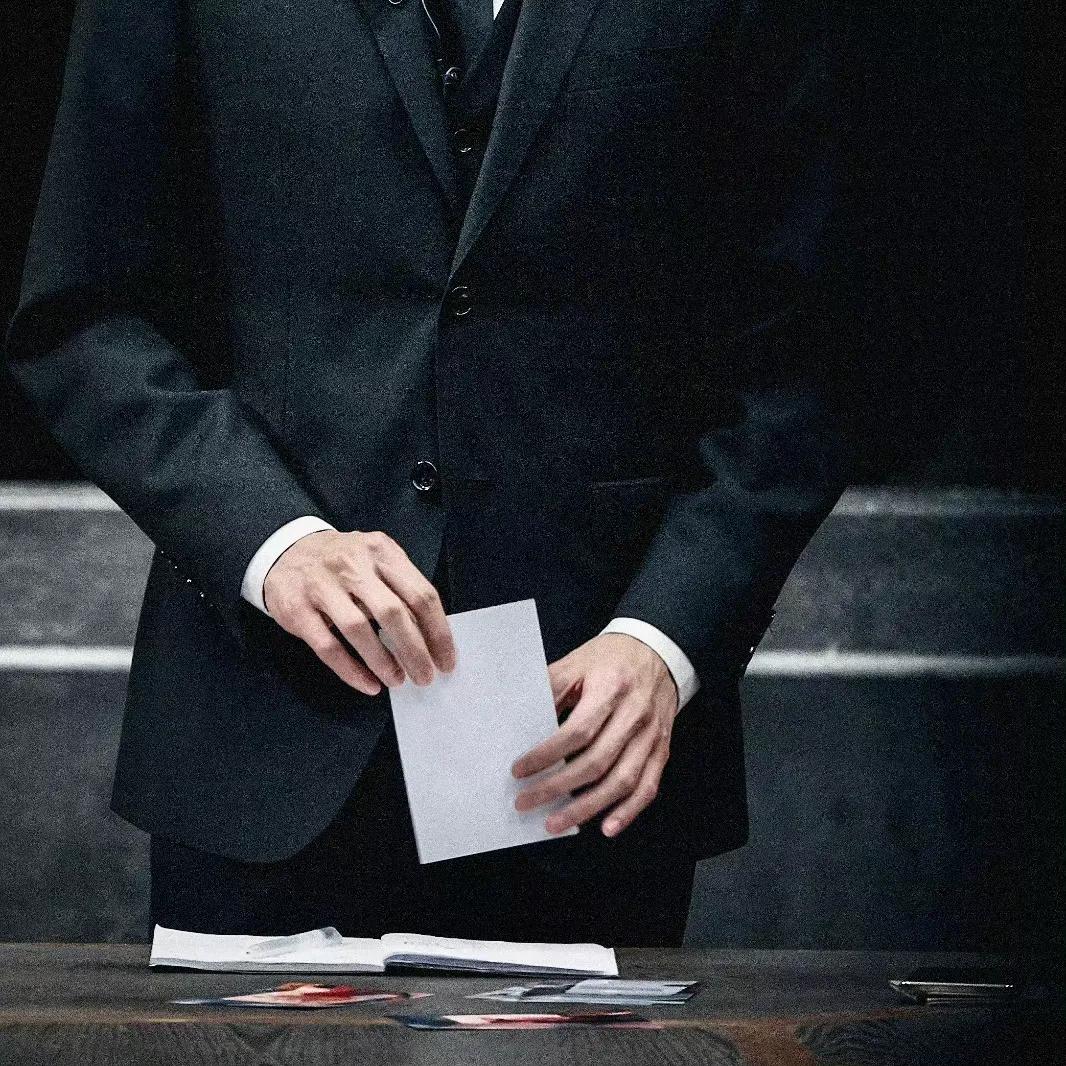 张若昀 穿西装真的很蛊